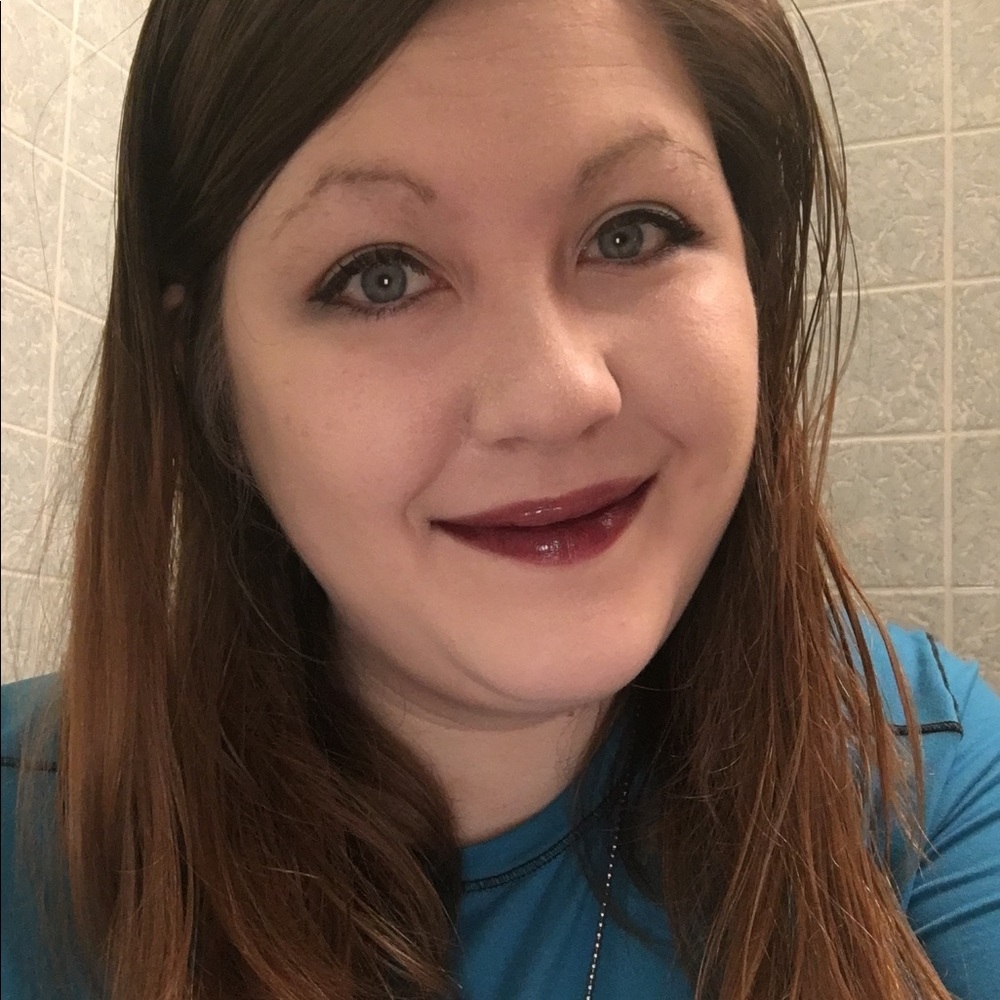 Meet your Posher, Brooke
